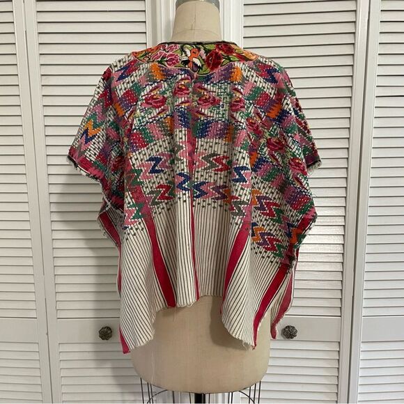 Authentic Vintage Guatemalan Mayan Huipil Textile/Poncho - Picture 6 of 9